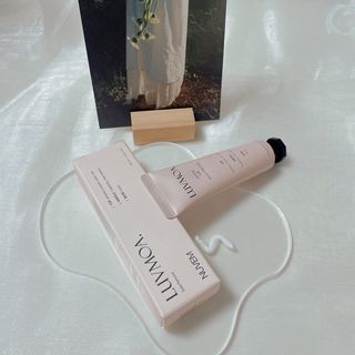 러브모아 향수 고체향수 승무원 고체향수 바르는 향수 니치향수 도손 우드세이지 앤 씨솔트 — 5점을 준 리뷰어가 2022년 11월 올린 사용 사진