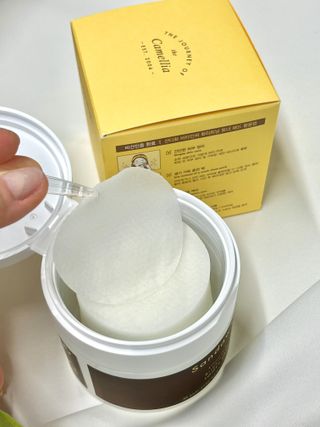 산다화 비타민씨 화이트닝 토너 패드 — 5점을 준 리뷰어가 2023년 9월 올린 사용 사진