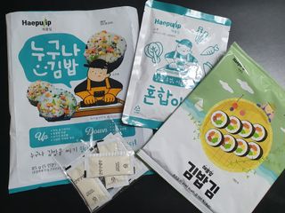 해풀잎 누구나 김밥*1ea [(혼합야채 35g *1ea,  김밥김 (5g, 5ea),  양념간장 (6g, 5ea), 참기름(5g, 2ea)] — 4점을 준 리뷰어가 2022년 7월 올린 사용 사진