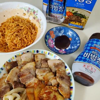 팔도비빔장 시그니처 380g 2개 — 5점을 준 리뷰어가 2022년 2월 올린 사용 사진