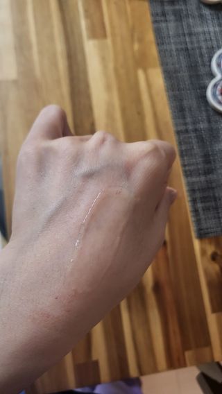 체르엠 스템앤셀 비타민 브라이트닝 에센스 30ml 1개 — 5점을 준 리뷰어가 2021년 11월 올린 사용 사진