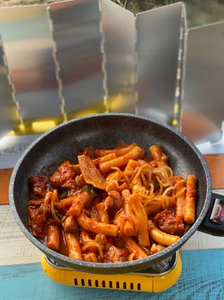 한성기업 무볼레 닭떡볶이+해물떡볶이 2종 세트 — 5점을 준 리뷰어가 2021년 10월 올린 사용 사진