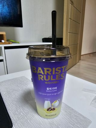 바리스타룰스 돌체 라떼 — 5점을 준 리뷰어가 2023년 4월 올린 사용 사진