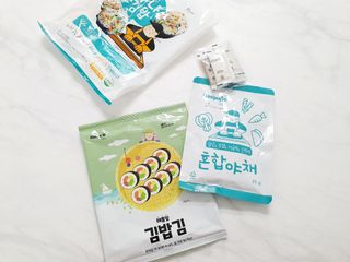 해풀잎 누구나 김밥*1ea [(혼합야채 35g *1ea,  김밥김 (5g, 5ea),  양념간장 (6g, 5ea), 참기름(5g, 2ea)] — 5점을 준 리뷰어가 2022년 5월 올린 사용 사진