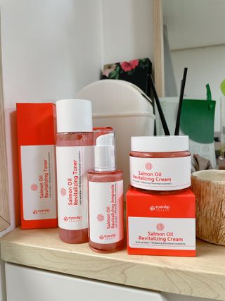 아이앤립 / EYENLIP 아이앤립 연어오일 리바이탈라이징 토너+앰플+크림 3종 세트 — 5점을 준 리뷰어가 2021년 6월 올린 사용 사진