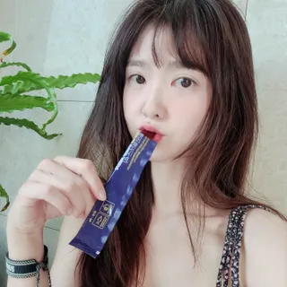 참앤들황토농원 맛있게 탱글탱글! 탱글석류 어린저분자 콜라겐 젤리스틱 1박스 ♥총 50포♥ — 5점을 준 리뷰어가 2023년 2월 올린 사용 사진