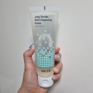 닥터에프파이브 젤리스크럽 소프트 클렌징폼 120ml — 5점을 준 리뷰어가 2022년 6월 올린 사용 사진
