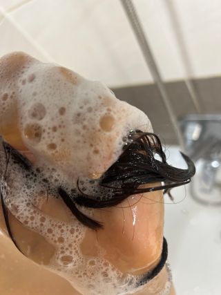 와프랩 운동하는 여성을 위한 더블유 미세먼지 세정 약산성 천연유래 샴푸 — 4점을 준 리뷰어가 2022년 4월 올린 사용 사진