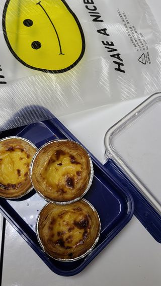 디앙뜨 포르투갈 에그타르트 오리지널 맛+패션후르츠+초콜릿타르트 맛 중 택1 — 5점을 준 리뷰어가 2021년 8월 올린 사용 사진