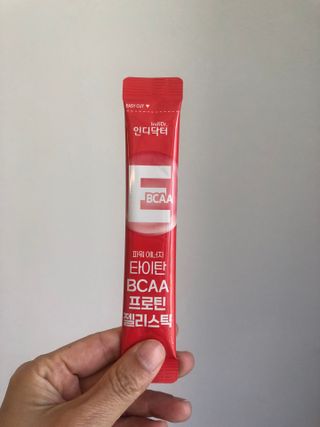 [인디닥터] 타이탄 BCAA 프로틴 젤리스틱 — 4.5점을 준 리뷰어가 2022년 5월 올린 사용 사진