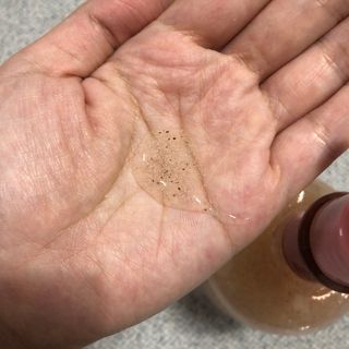 벨먼 내추럴스파 수분광채 스크럽 바디워시 600ml 5종 — 5점을 준 리뷰어가 2022년 5월 올린 사용 사진