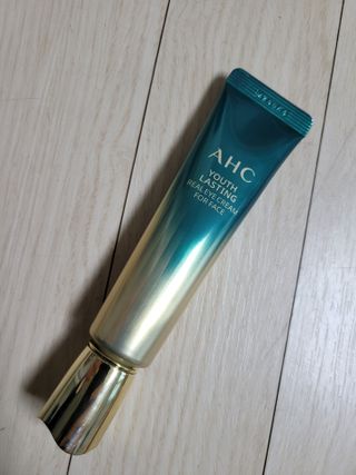 [NEW 탄력유턴 아이크림] AHC 유스 래스팅 리얼 아이크림 포 페이스 — 5점을 준 리뷰어가 2021년 3월 올린 사용 사진