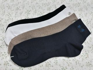 [사이즈가 있는 양말 필로이] 남/여 골지 발목 양말 4족 세트 남【S, M, L, XL】여【S, M, L】_컬러 랜덤 — 4점을 준 리뷰어가 2022년 6월 올린 사용 사진