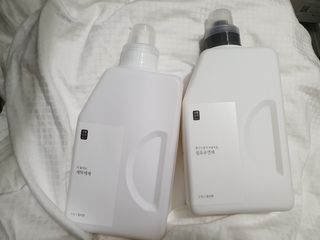 [생활공작소] 섬유유연제 + 세탁세제 1.5L 릴리향 — 4.5점을 준 리뷰어가 2021년 2월 올린 사용 사진