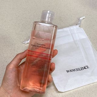 [바디셀런스] 속보습+사용감+향 모두 잡은 / 세라드린 속보습 핑크토너 300ml — 5점을 준 리뷰어가 2022년 2월 올린 사용 사진