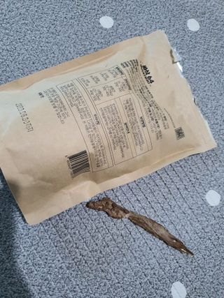 [보헤리] 국내산 강아지 육포간식 바삭 64 2종 — 5점을 준 리뷰어가 2022년 3월 올린 사용 사진