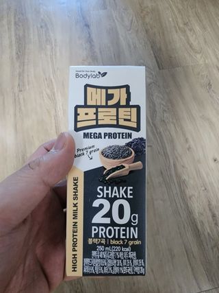 바디랩 프로틴음료 단백질쉐이크 메가프로틴 — 5점을 준 리뷰어가 2022년 4월 올린 사용 사진