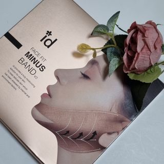 아이디플라코스메틱 아이디 페이스핏 마이너스 밴드 v2 — 5점을 준 리뷰어가 2021년 10월 올린 사용 사진