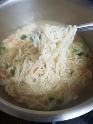 [풀무원] 자연은맛있다 정면, 백면, 홍면  세트 — 4점을 준 리뷰어가 2021년 4월 올린 사용 사진