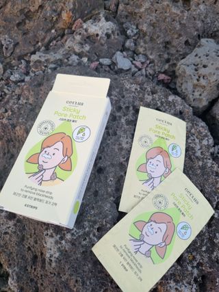 세뚜아(Cettua) 세뚜아 스티키 포어 패치 Cettua Sticky Pore Patch — 5점을 준 리뷰어가 2023년 6월 올린 사용 사진