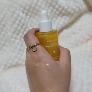 체르엠 스템앤셀 비타민 브라이트닝 에센스 30ml 1개 — 4점을 준 리뷰어가 2021년 6월 올린 사용 사진