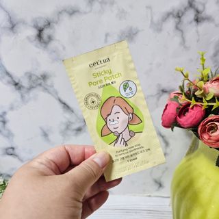 세뚜아(Cettua) 세뚜아 스티키 포어 패치 Cettua Sticky Pore Patch — 5점을 준 리뷰어가 2023년 7월 올린 사용 사진