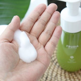 [후르디아] 아보카도 약산성 비건 여성 청결제 — 5점을 준 리뷰어가 2022년 3월 올린 사용 사진