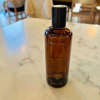 스킨큐어 산다화 비타민c 화이트닝 토너 150ml — 5점을 준 리뷰어가 2021년 12월 올린 사용 사진