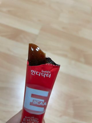 인디닥터 면역 생생 핑크 이뮨 젤리 + 타이탄 BCAA 프로틴 젤리스틱 — 4.5점을 준 리뷰어가 2022년 4월 올린 사용 사진