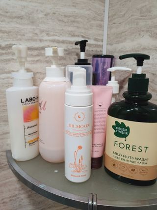 MF프리 [닥터문] 유산균 락토케어 질경초 여성청결제 200ml (폼타입) — 5점을 준 리뷰어가 2022년 10월 올린 사용 사진