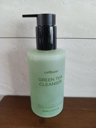 프리마인 메이크업과 들뜨는 각질까지 한방에 깐달걀로! 순하기까지한 셀베이스 그린티클렌저(200ml) — 5점을 준 리뷰어가 2023년 1월 올린 사용 사진