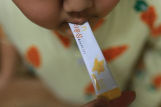 [이뮤니티플러스]우리아이 면역오키, 건강오키 _ 키즈오키 어린이홍삼 10포 1box — 4점을 준 리뷰어가 2022년 1월 올린 사용 사진