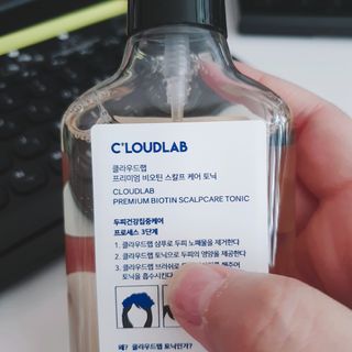 클라우드랩 프리미엄 비오틴 스칼프 케어 토닉 — 5점을 준 리뷰어가 2021년 5월 올린 사용 사진