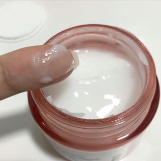 아이앤립 / EYENLIP 아이앤립 연어오일 리바이탈라이징 토너+앰플+크림 3종 세트 — 4.5점을 준 리뷰어가 2021년 5월 올린 사용 사진