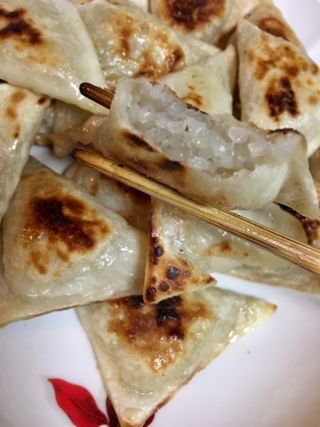 (주)성경순만두 곤약만두.콘치즈만두,삼각당면만두,당면 야끼만두,대구전통 납작만두,떡뽁이 매콤소스,달콤소스 — 5점을 준 리뷰어가 2023년 3월 올린 사용 사진