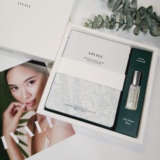 리브얼 | LIVALL 바이오셀룰로오스 마스크 레스트 앤 글로우 33ml  x 3개입 — 5점을 준 리뷰어가 2022년 6월 올린 사용 사진