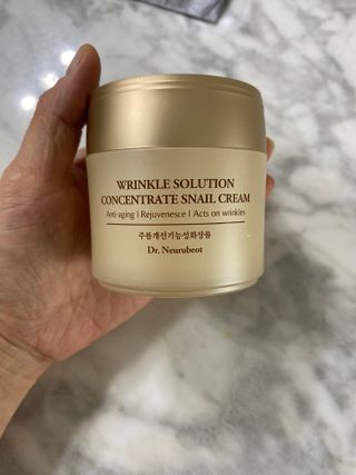 Dr.느루벗 느루벗 링클 솔루션 콘센트레이트 스네일 탄력 달팽이 크림 80g — 5점을 준 리뷰어가 2021년 4월 올린 사용 사진