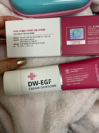 이지듀 DW-EGF 크림 다이브좀_콜라겐이 쏙쏙, 탄력피부로 다이빙 — 5점을 준 리뷰어가 2021년 2월 올린 사용 사진