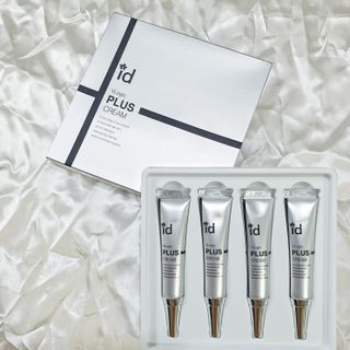 아이디플라코스메틱 아이디 브이로직 플러스 크림 15ml X 4EA — 4.5점을 준 리뷰어가 2022년 5월 올린 사용 사진