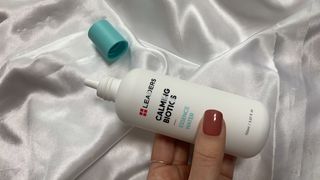 리더스코스메틱 리더스 카밍 바이오틱스 에센스 워터 — 5점을 준 리뷰어가 2021년 3월 올린 사용 사진