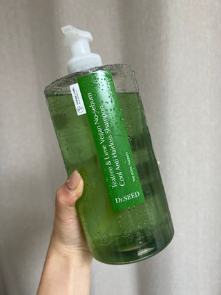 닥터시드 티트리 앤 라임 비건 지성케어 쿨 탈모 샴푸 (1000ml) — 5점을 준 리뷰어가 2023년 12월 올린 사용 사진