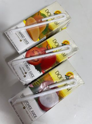 도이캄 착즙 완숙 토마토 200ml 12팩 무설탕 태국왕실 기내식주스 — 5점을 준 리뷰어가 2021년 2월 올린 사용 사진