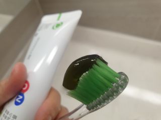 프리마인 유해균 뿐만 아니라 유익균까지 씻어내는 치약은 그만, 건강한 구강환경을 만드는 덴탈엔오 — 5점을 준 리뷰어가 2022년 4월 올린 사용 사진