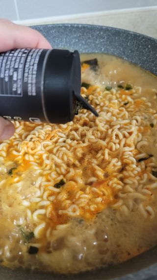 우주쿡 천연조미료 고메 프리미엄 시즈닝 6종 택1 청양고추+ /대파 /깻잎 /마늘 /생강 /표고버섯 — 5점을 준 리뷰어가 2021년 8월 올린 사용 사진