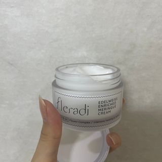 플레라디 에델바이스 인리치드 머랭 크림 — 5점을 준 리뷰어가 2021년 6월 올린 사용 사진