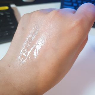 아미퓨어 아미노이펙트 세럼미스트 피부에 착 붙는 고보습 수분충전 간편 휴대 안개분사 속건조를 위한 꿀템 — 5점을 준 리뷰어가 2021년 7월 올린 사용 사진