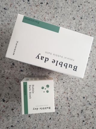 버블데이 아로마/과일 거품 입욕제 — 4점을 준 리뷰어가 2021년 7월 올린 사용 사진