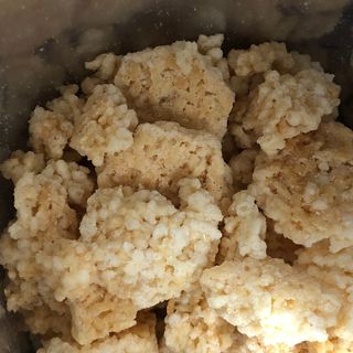 미즈꼬레아 치즈맛 누룽지크리스피 — 5점을 준 리뷰어가 2022년 3월 올린 사용 사진