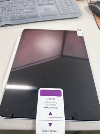 아클리브 Premium 항균 항바이러스 액정 보호필름(iPad) — 4점을 준 리뷰어가 2022년 9월 올린 사용 사진