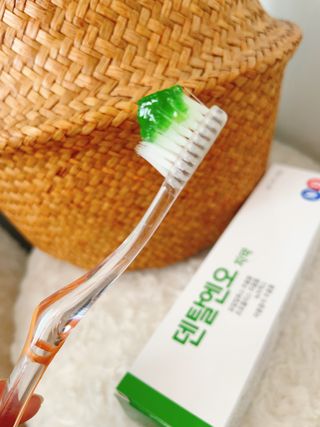 프리마인 유해균 뿐만 아니라 유익균까지 씻어내는 치약은 그만, 건강한 구강환경을 만드는 덴탈엔오 — 5점을 준 리뷰어가 2023년 3월 올린 사용 사진